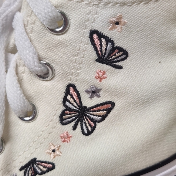 Converse Chuck Taylor All Star Hi Top Cream Color w/Butterflies Youth Kids Sz 12 - Picture 7 of 10